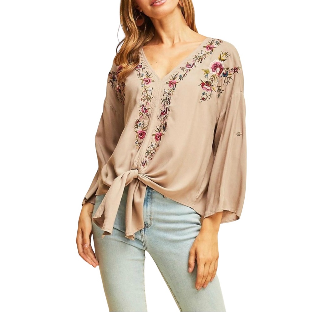ENTRO Woman’s Beige Floral Embroidered Boho Front Tie Blouse Sz S